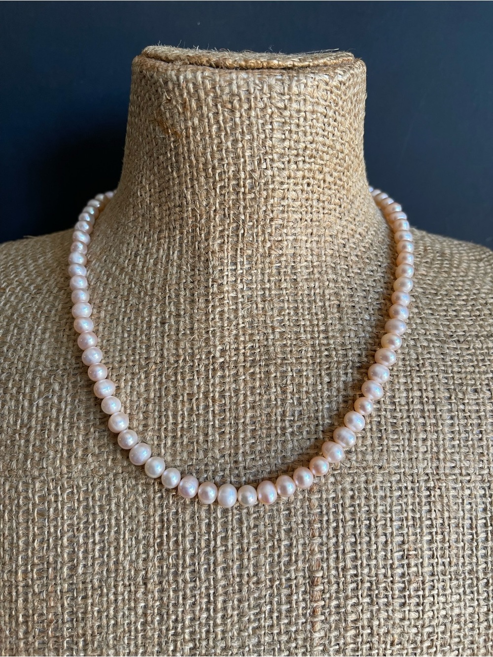 New genuine freshwater Pink Pearl Necklace.